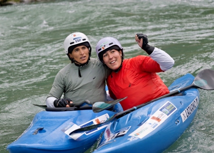 Spaniards dominated the kayak cross in Pau