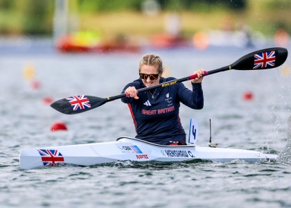 Charlotte Henshaw Paris 2024 Paracanoe KL2