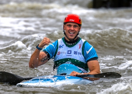 Joe Clarke 2024 krakow men k1 kayak slalom