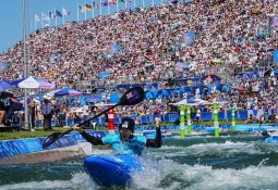 Finn Butcher kayak cross Paris 2024 Olympics gold