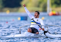 Vladyslav Yepifanov Paris 2024 Ukraine Paracanoe Paralympics gold