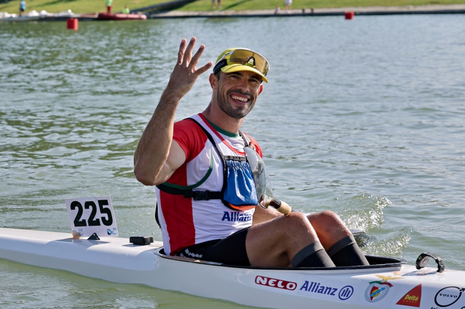 Fernando Pimenta Portugal Canoe Marathon Gyor 2025 celebrate