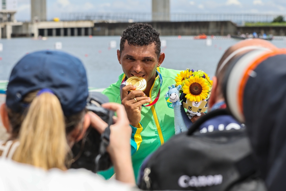 Isaquias Queiroz Tokyo 2020 Medal