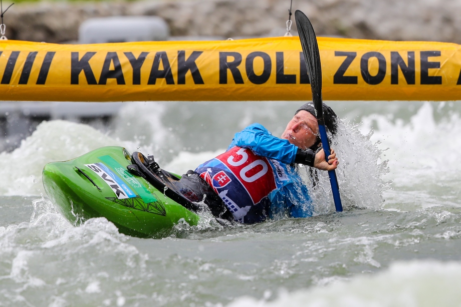 Kayak cross roll canoe slalom Olympics Paris 2024