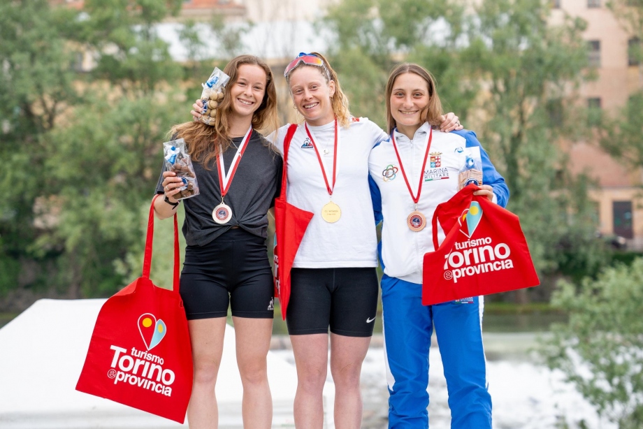 The women's canoe final was a memorable one for the Delassus sisters