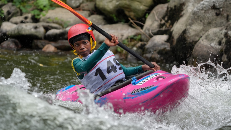 Martha Biyinzika kayak cross Uganda Foix 2025