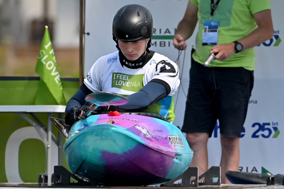 Leaver powers to victory in the kayak cross individual Sam Leaver Tacen Kayak Cross 2026