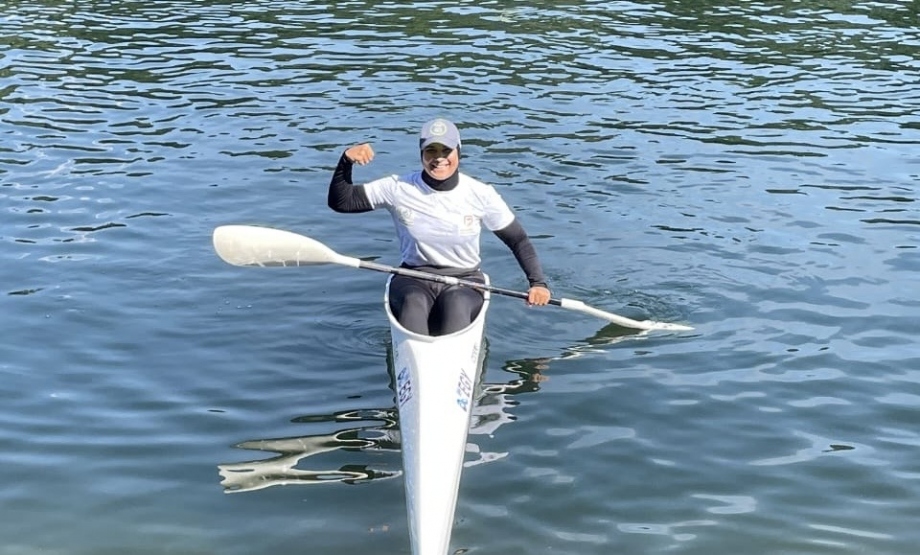 Two-time Olympian Samaa Ahmed continues to train on the Nile Samaa Ahmed Egypt kayak sprint